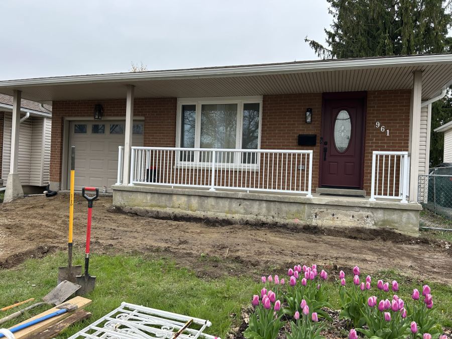 Aluminum Railing Install — photo 1