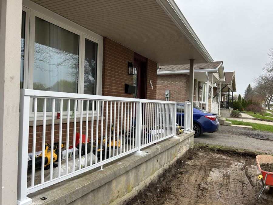 Aluminum Railing Install — photo 3